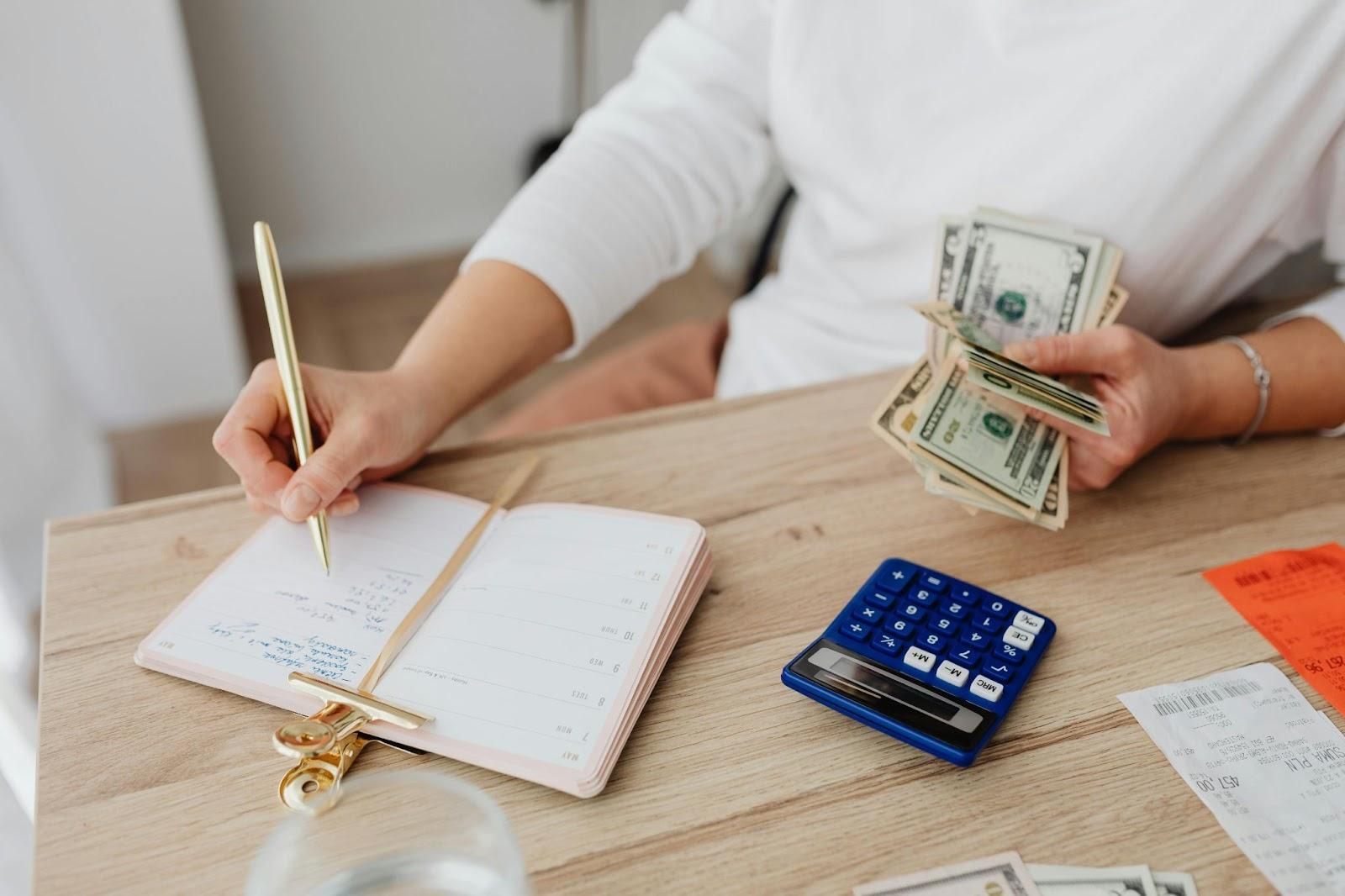 Tips Memilih Akun Terjitu untuk Keperluan Finansial Anda